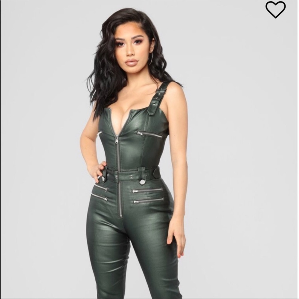 FASHION NOVA FAUX LEATHER JUMPSUIT SIZE L